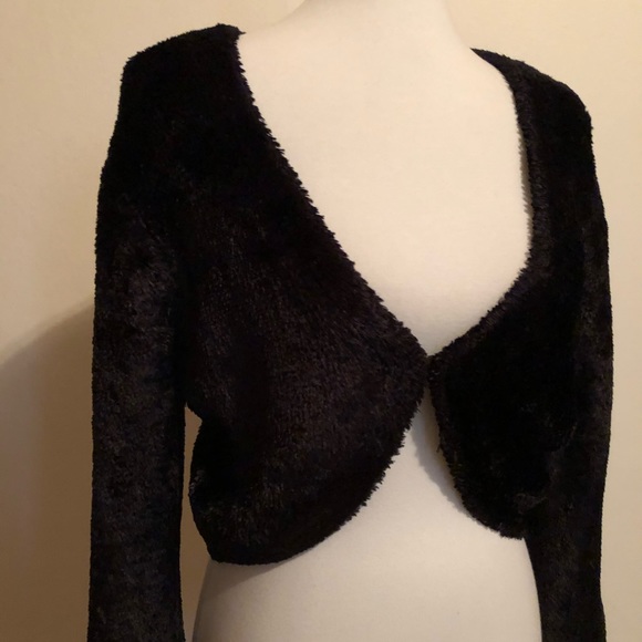 Nine West Black Cozy Fuzzy & Soft Sweater Shrug - Picture 3 of 9
